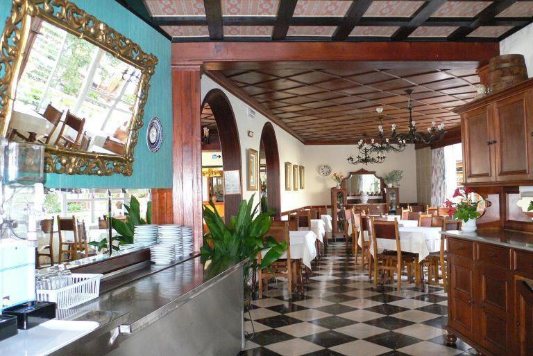 Hostal Cas Bombu Кала Ратхада Екстериор снимка