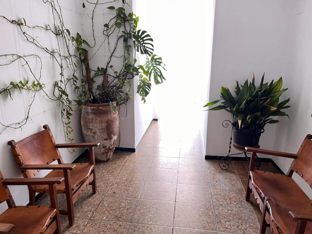 Hostal Cas Bombu Кала Ратхада Екстериор снимка