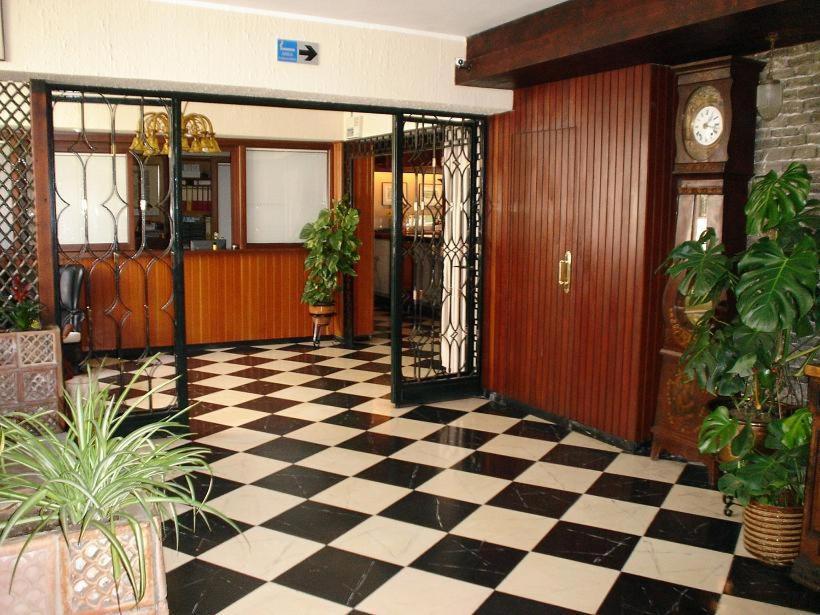 Hostal Cas Bombu Кала Ратхада Екстериор снимка