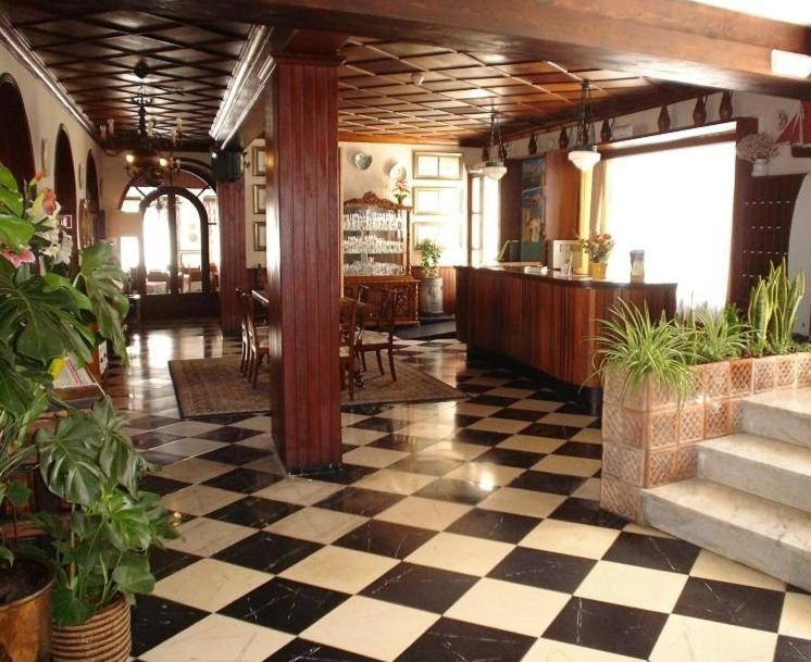 Hostal Cas Bombu Кала Ратхада Екстериор снимка