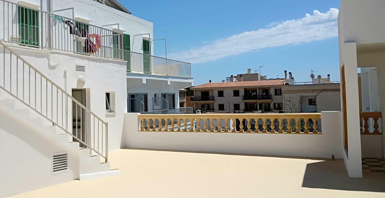 Hostal Cas Bombu Кала Ратхада Екстериор снимка
